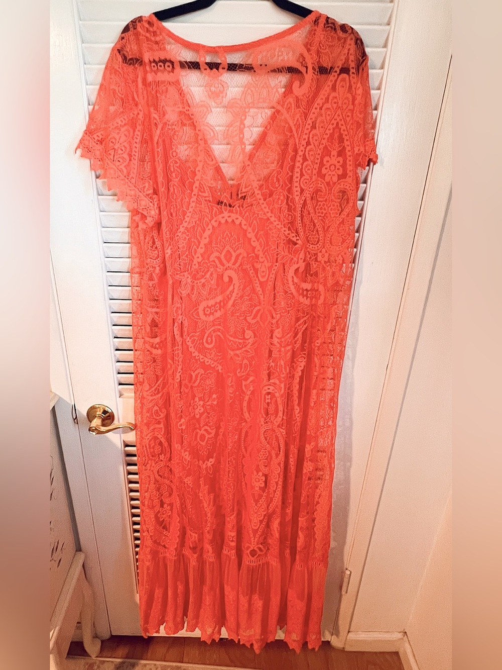 Torrid Coral Flowy Lace V-Neck Maxi Dress New with Tags 3X 22/24 - Picture 5 of 6